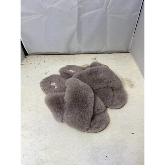 EASY SPIRIT L (8-9) Lavender Purple Faur Fur Slide Slippers EUC Crisscross - Picture 1 of 7